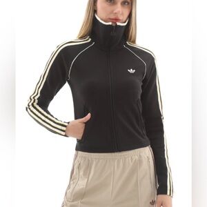 ✨Host pick ✨adidas original Slim Fitted Firebird Track Top